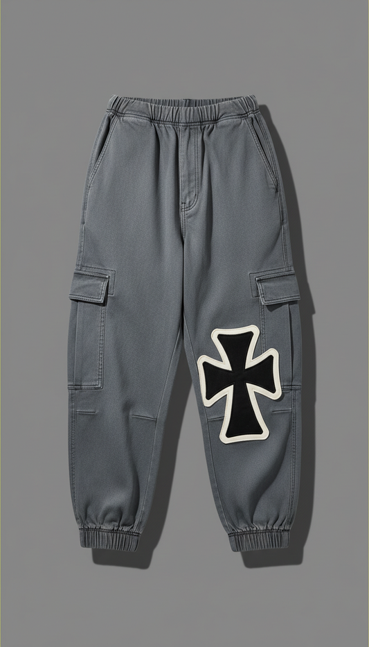 Relaxed fit cargo pants with cross patch